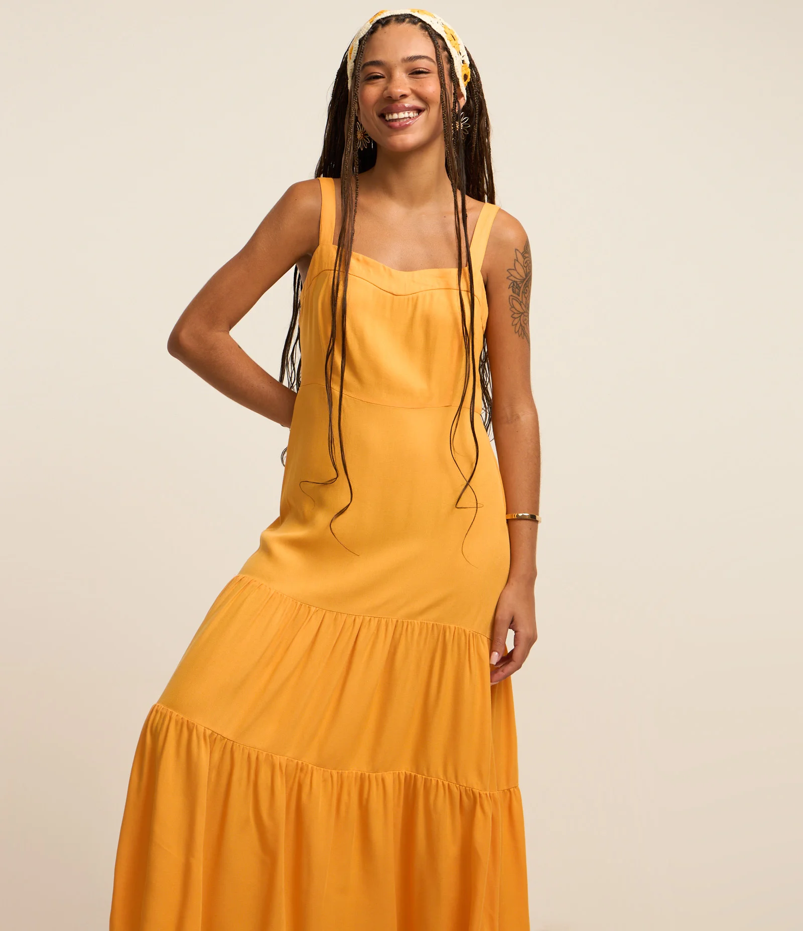 Vestido New Midi em Viscose com Decote Coração e Lastex nas Costas 2