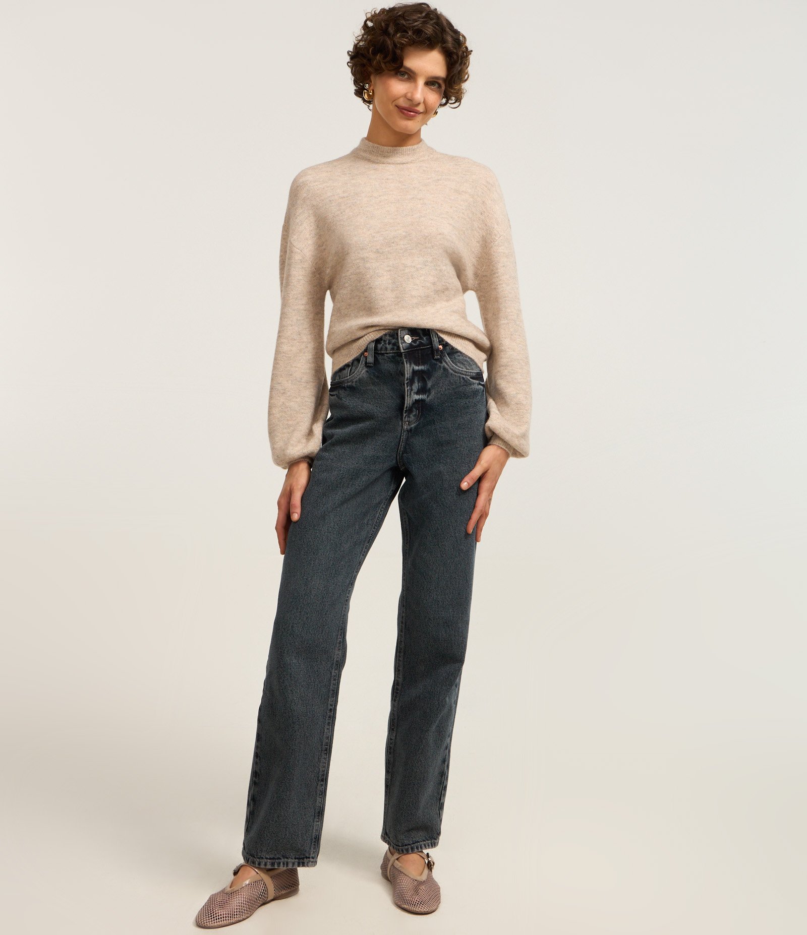 Suéter Curto em Tricô com Gola Alta 2