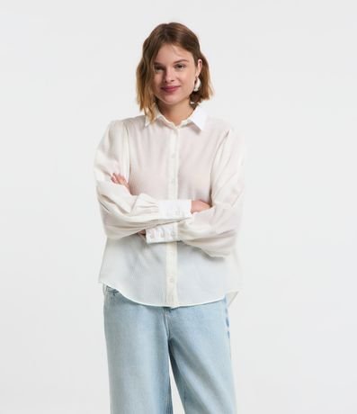 Blusa com Textura Brilho com Pinhos Franzidos Blusa com Textura Brilho com Pinhos Franzidos