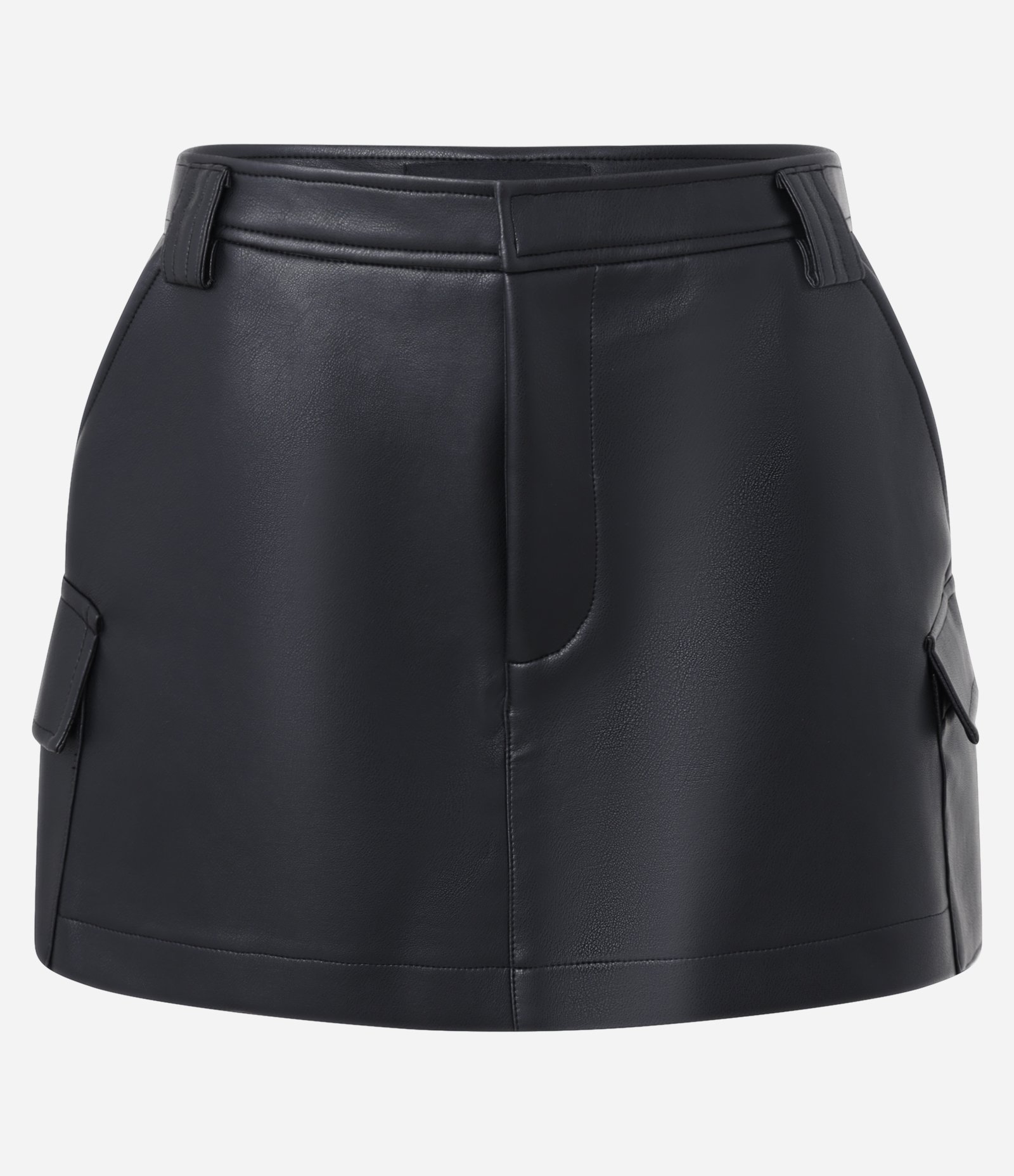 Short Saia Curto em PU com Bolso Cargo Preto 6