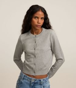 Cardigan Curto em Tricô e Botões Frontais
