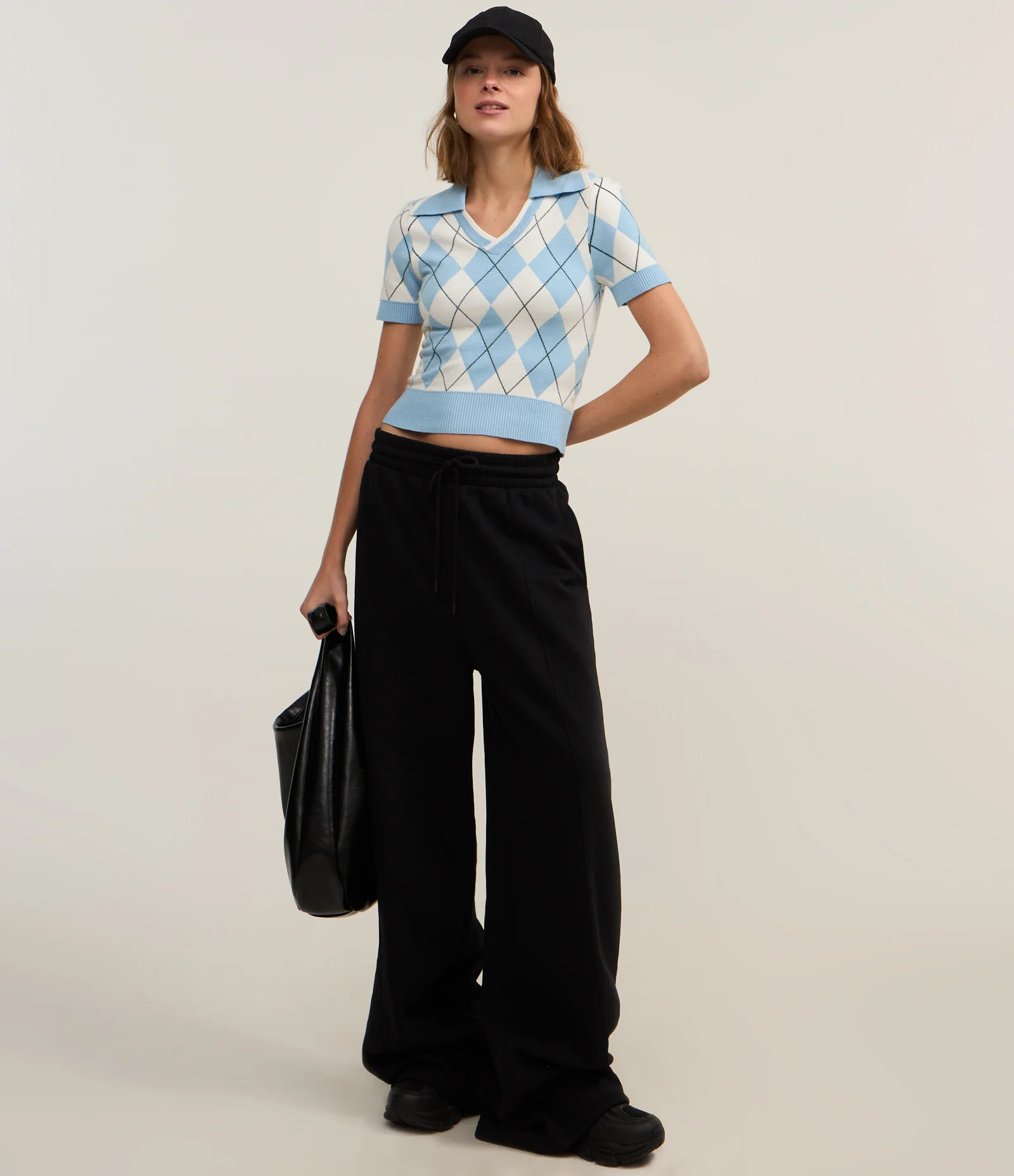 Blusa Polo em Jacquard com Estampa Geométrica Azul/ Branco 2