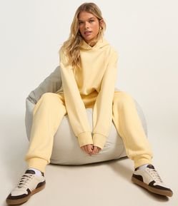 Casaco Fechado Básico em Moletom com Forro Fleece