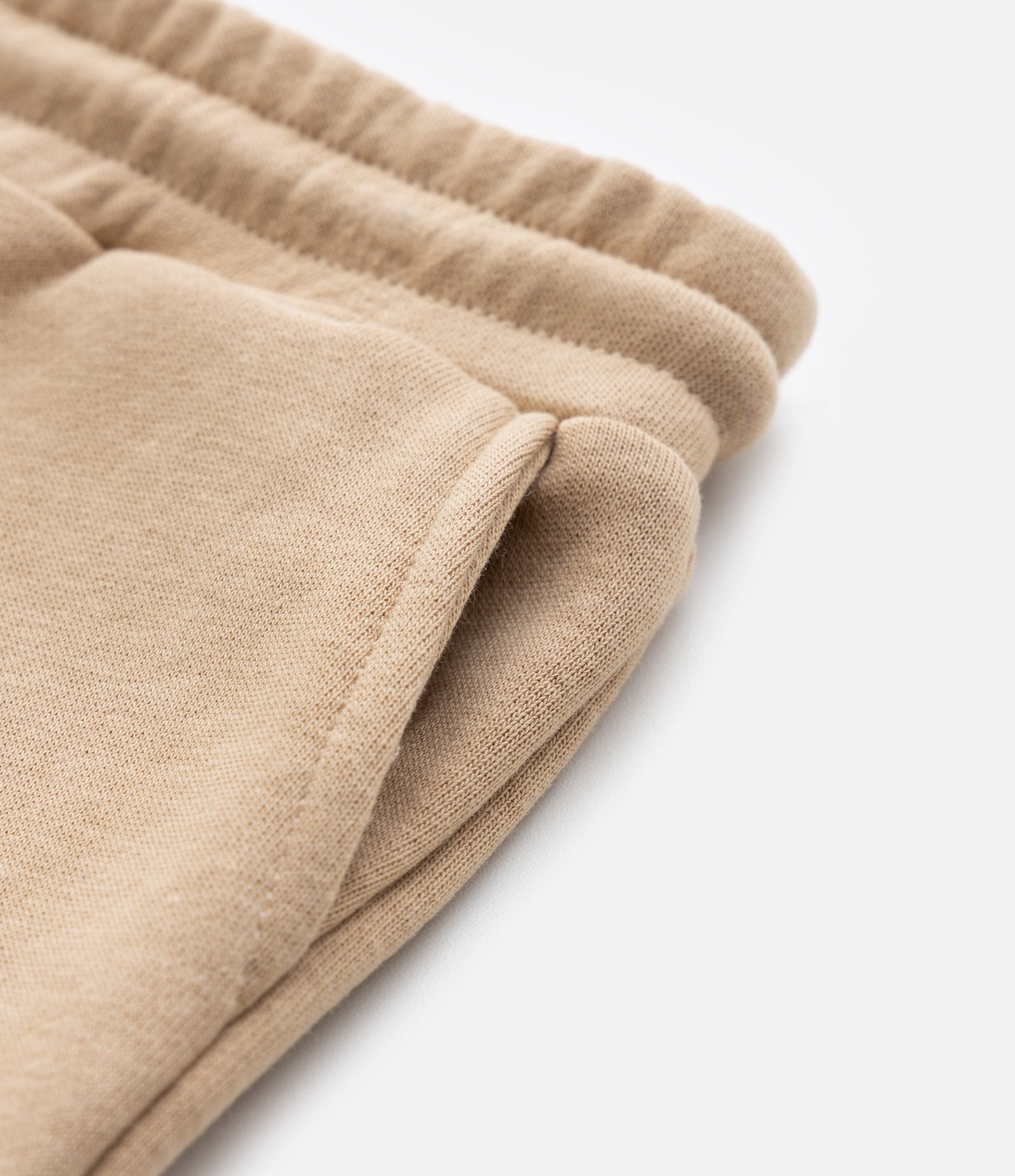 Calça Infantil com Bolsos e Recortes - Tam 1 a 5 Anos Bege 2