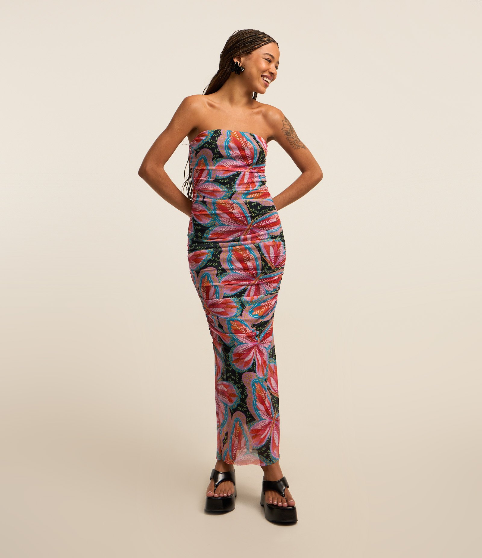 Vestido New Midi em Tule com Estampa Floral Multicores 1