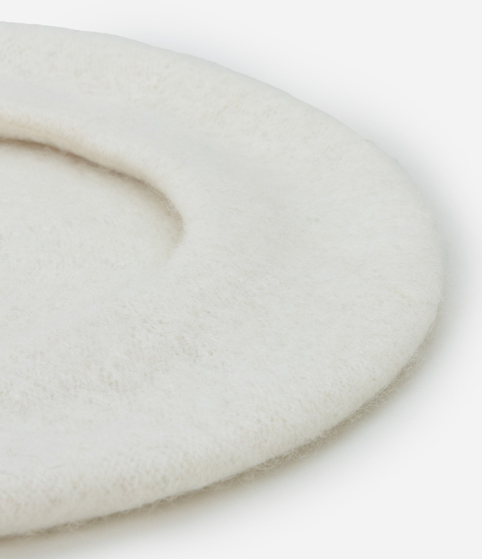 Boina Francesa em Fleece de Lã Off White 2