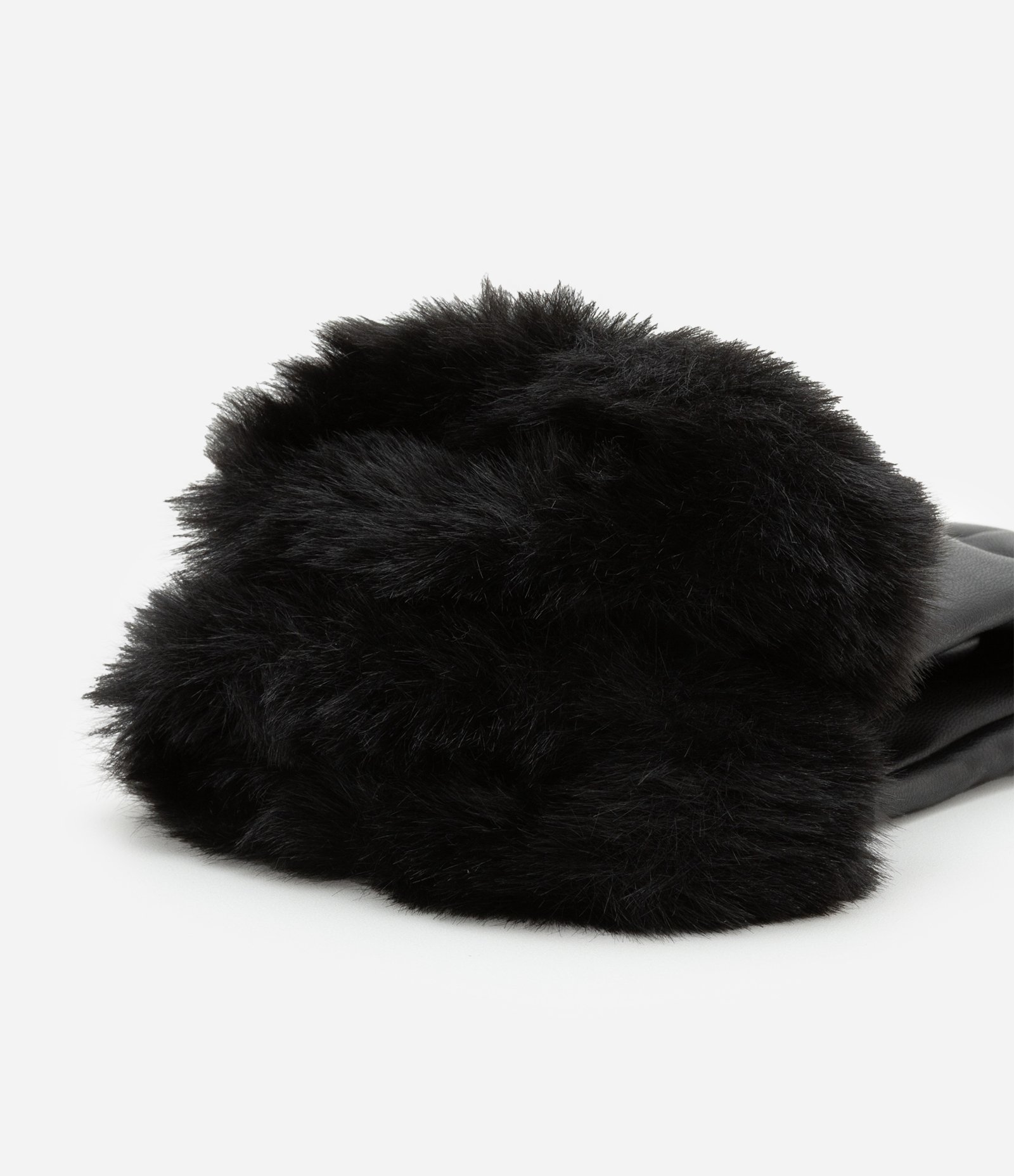 Luva em PU com Pelinho no Punho Preto 3