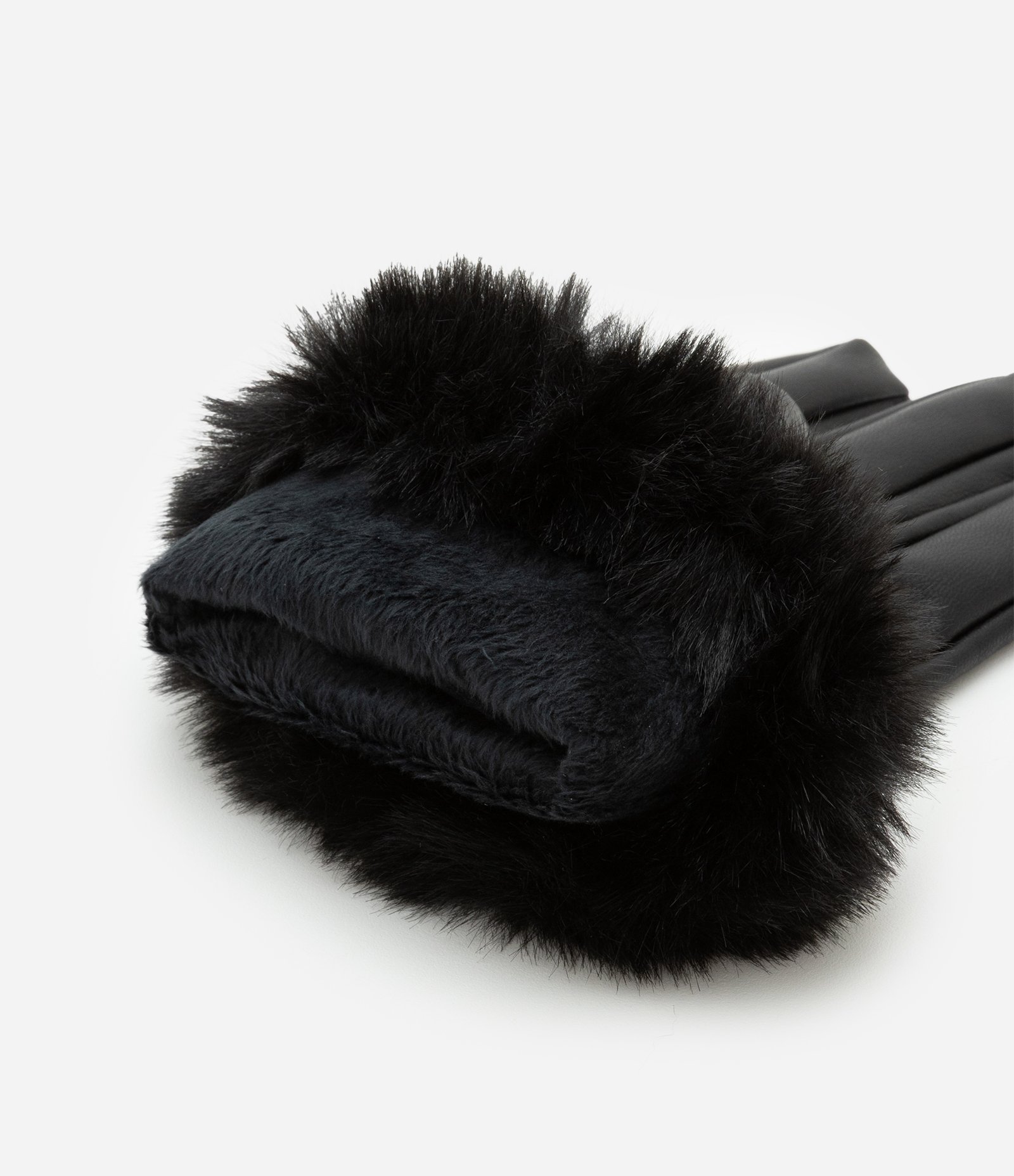 Luva em PU com Pelinho no Punho Preto 4