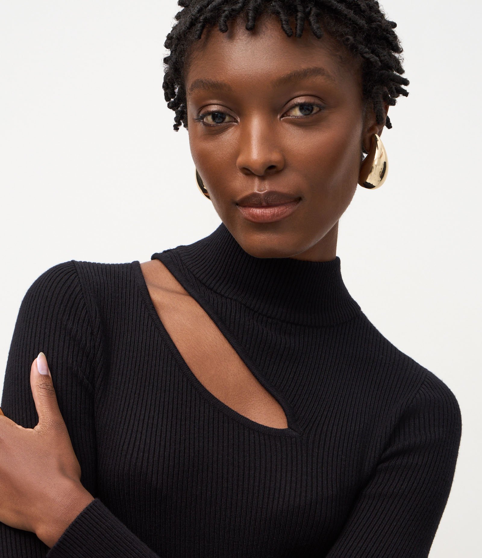 Blusa Canelada em Tricô com Vazado no Ombro Preto 3