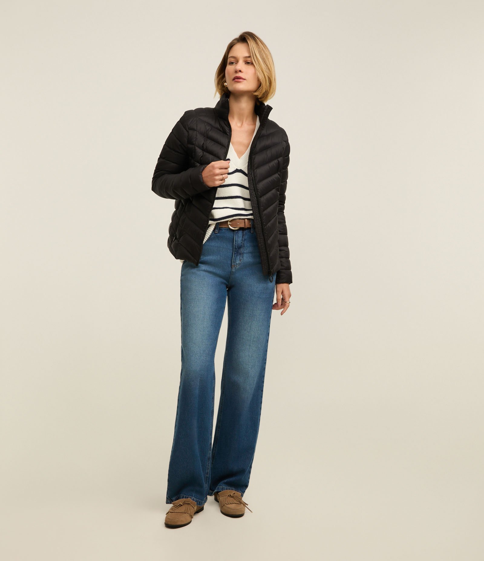 Jaqueta Puffer Ultra Leve em Poliamida com Saquinho de Guardar Preto 2