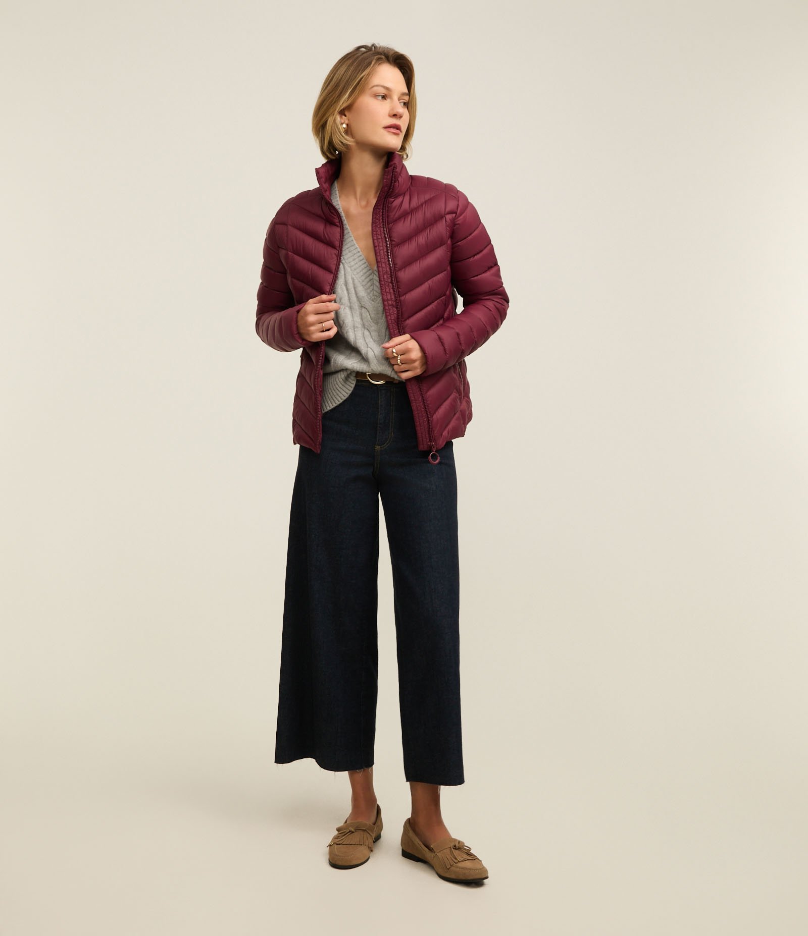 Jaqueta Puffer Ultra Leve em Poliamida com Saquinho de Guardar Bordô 2