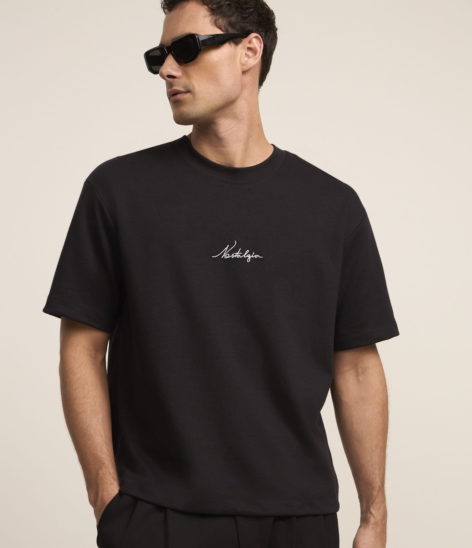 Camiseta Boxy em Algodão com Estampa Nostalgia Preto 1