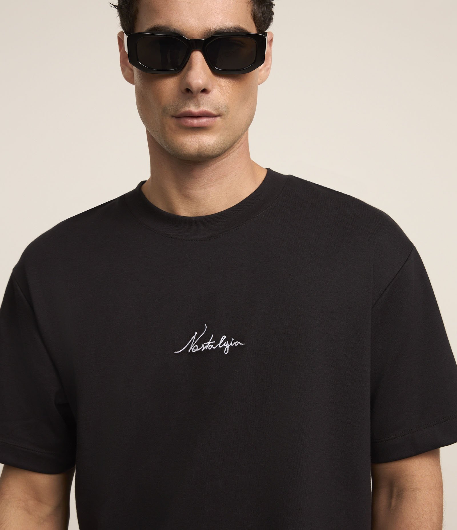 Camiseta Boxy em Algodão com Estampa Nostalgia Preto 3