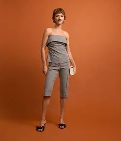 Calça Capri em Tricoline com Estampa Xadrez Vichy