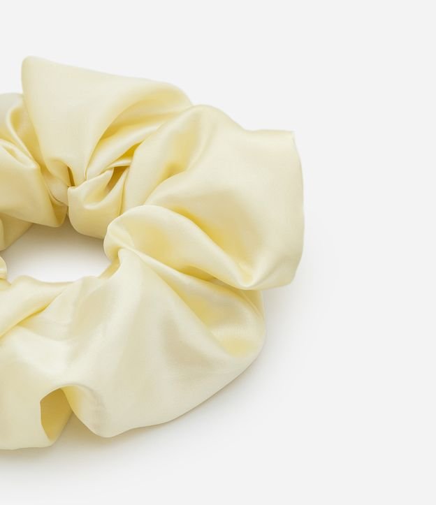 Scrunchie Poliéster Acetinado com Bananinha