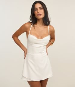 Macaquinho Short Saia em Crepe com Babadinhos