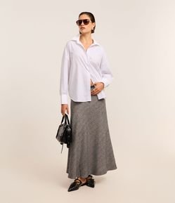 Saia Evasê Midi Alfaiatada com Textura Espinha de Peixe