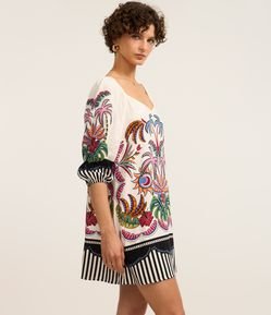 Vestido Evasê Curto com Linho Estampado Tropical e Mangas Bufantes