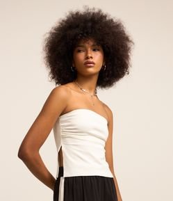 Blusa Cropped em Ponto Roma Tomara que Caia