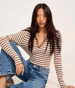Blusa em Tricô com Gola Polo e Listras