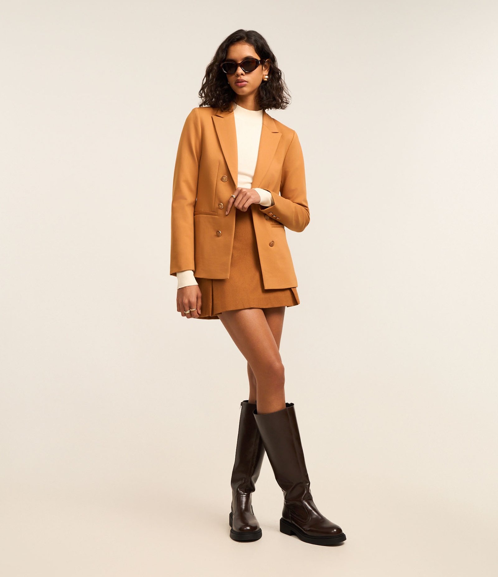 Blazer Alfaiatado em Ponto Roma com Botões Brasão 2