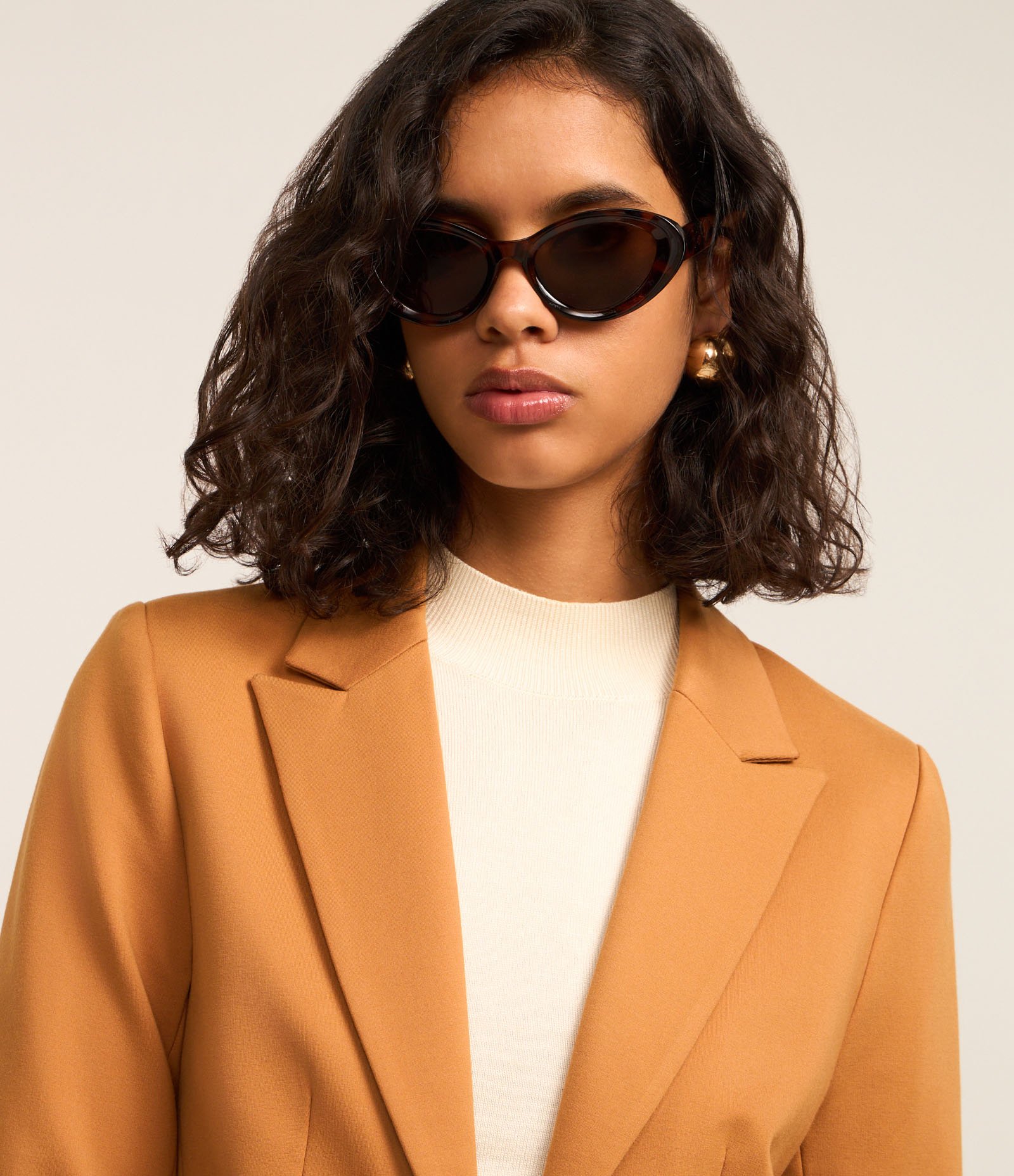 Blazer Alfaiatado em Ponto Roma com Botões Brasão 4