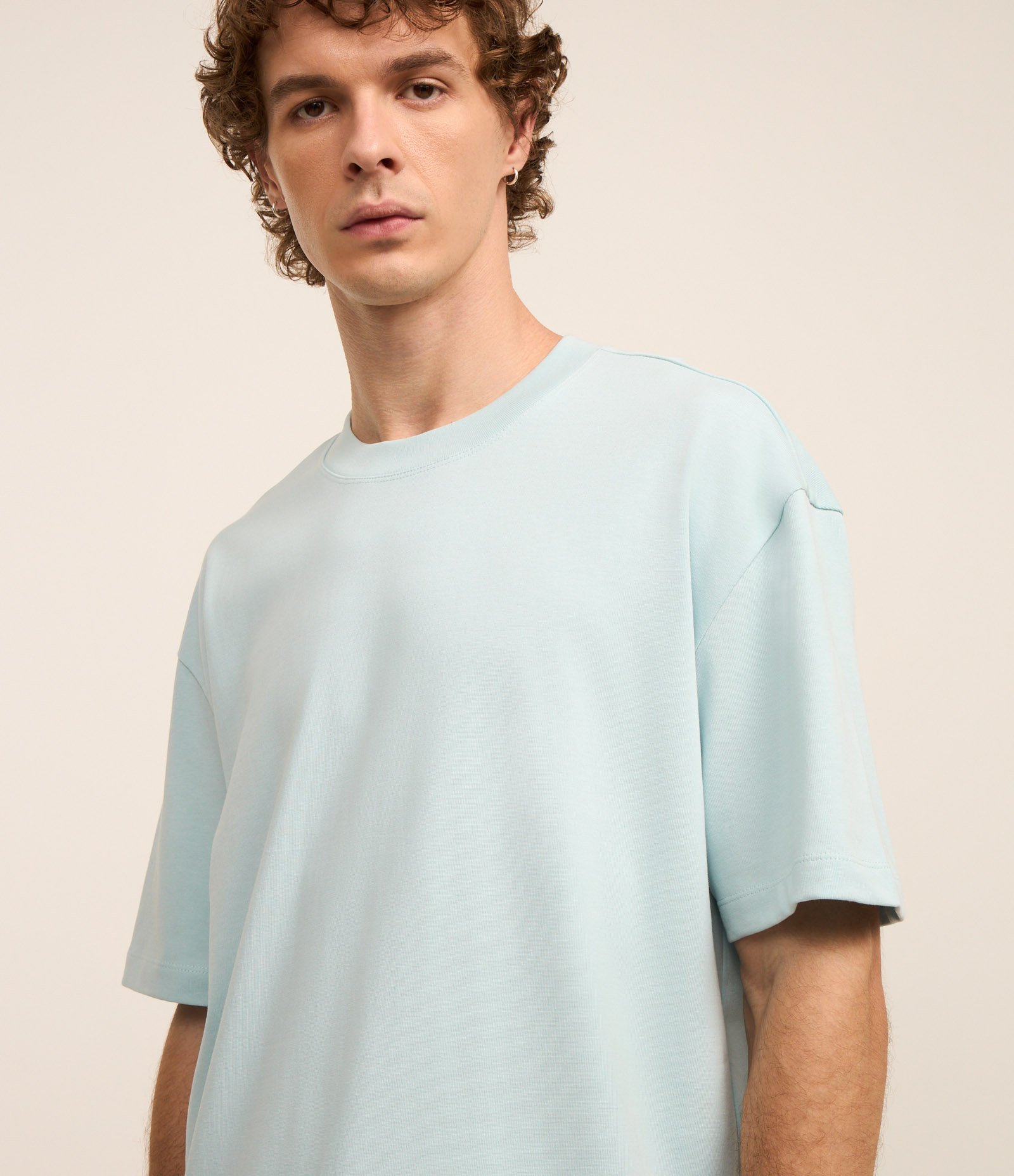 Camiseta Relaxed em Algodão com Efeito Pesado Azul claro 4