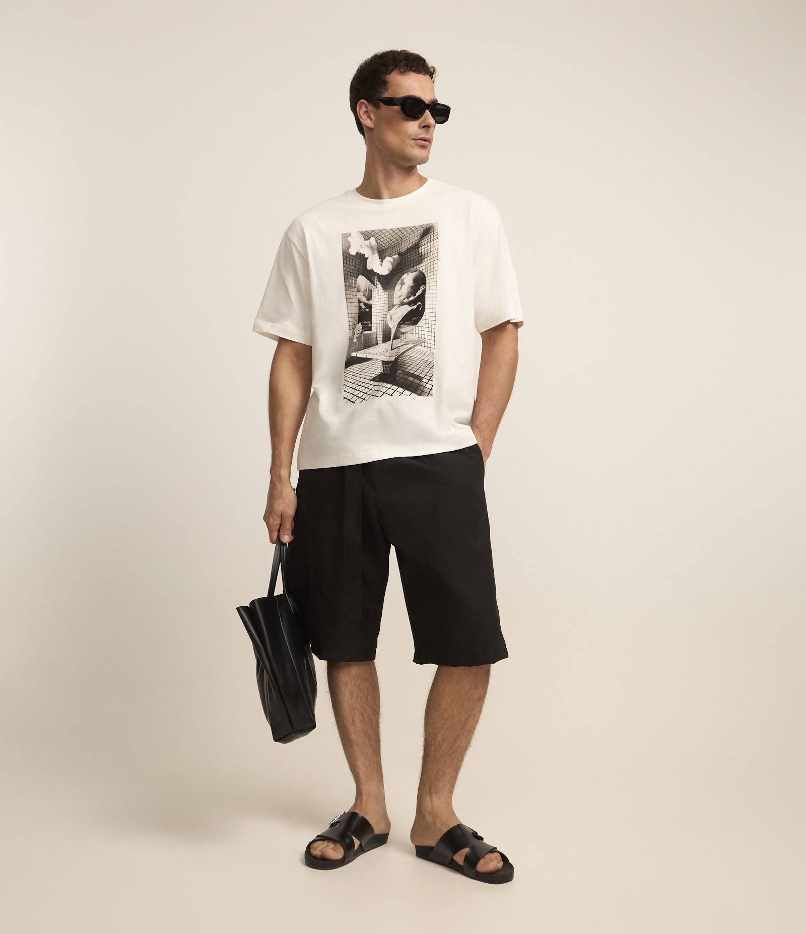 Camiseta Manga Curta  Estampa Surrealismo Off White 3