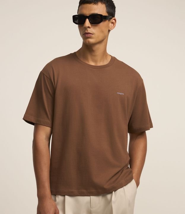Camiseta Boxy em Algodão com Estampa Surrealista