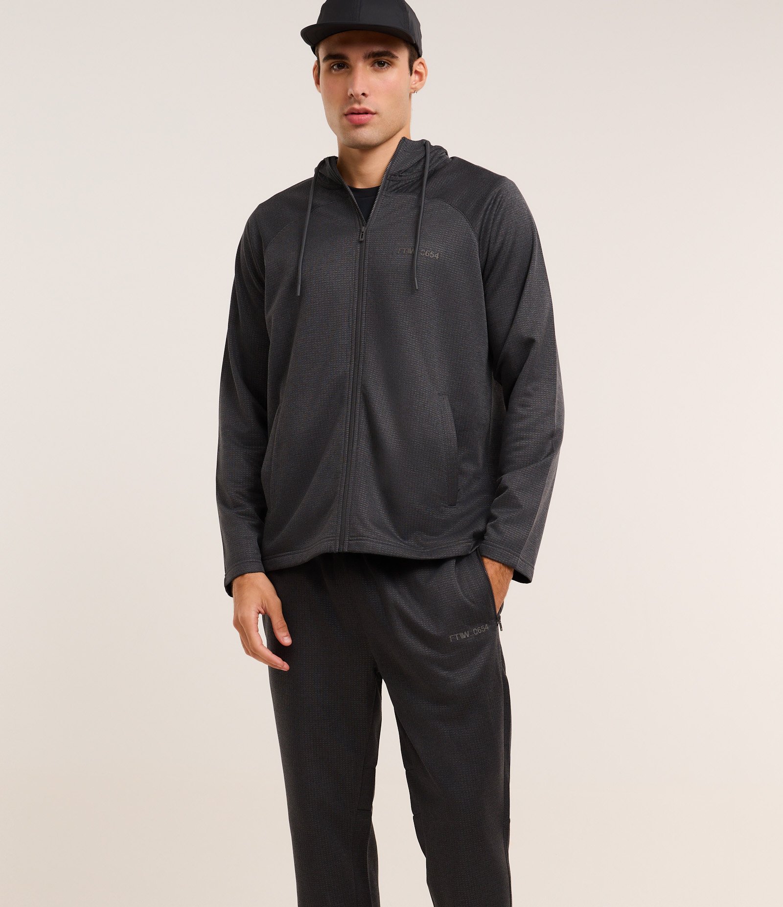 Calça Esportiva com Textura e Bolsos com Zíper Cinza 4