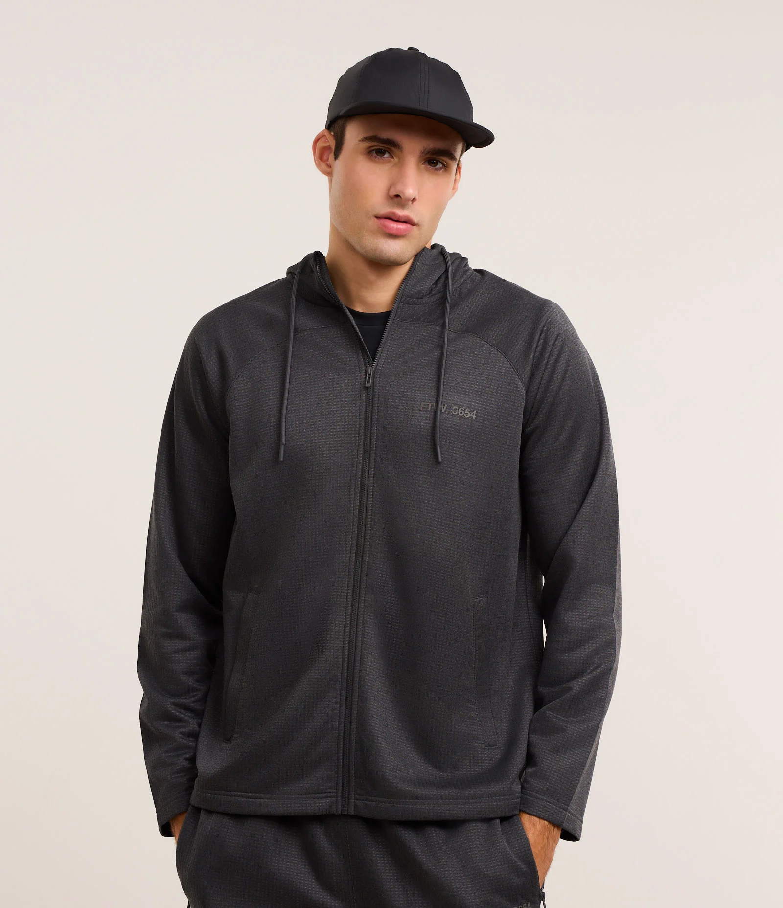 Casaco Esportivo com Textura e Estampa Lettering Cinza 1