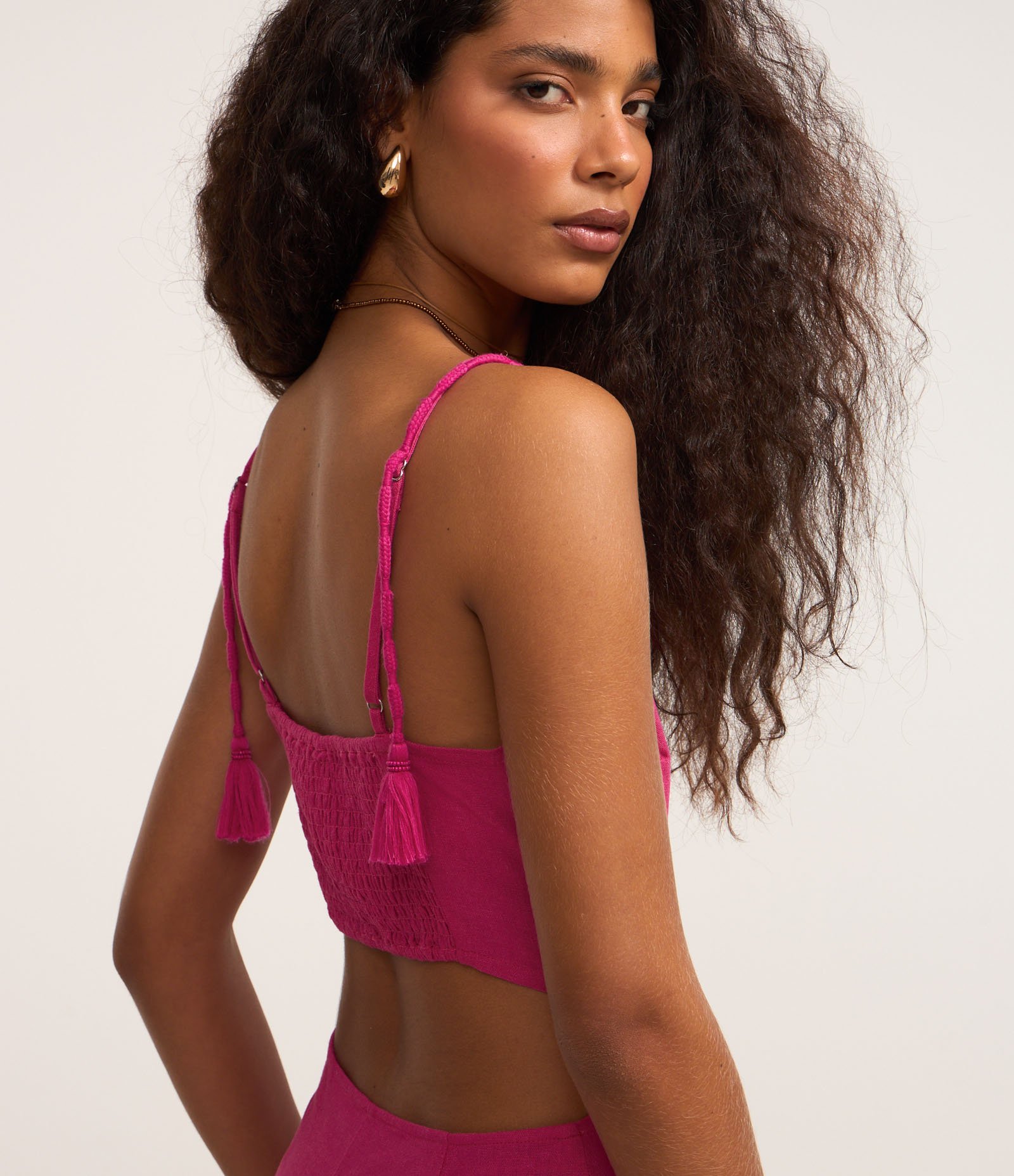 Vestido New Midi em Viscolinho com Lastex e Recorte Vazado Rosa 4