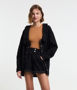 Camisa Oversized em Jeans com Babado na Gola