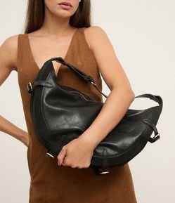 Bolsa Grande com Detalhe em Fivela na Alça e Laterais