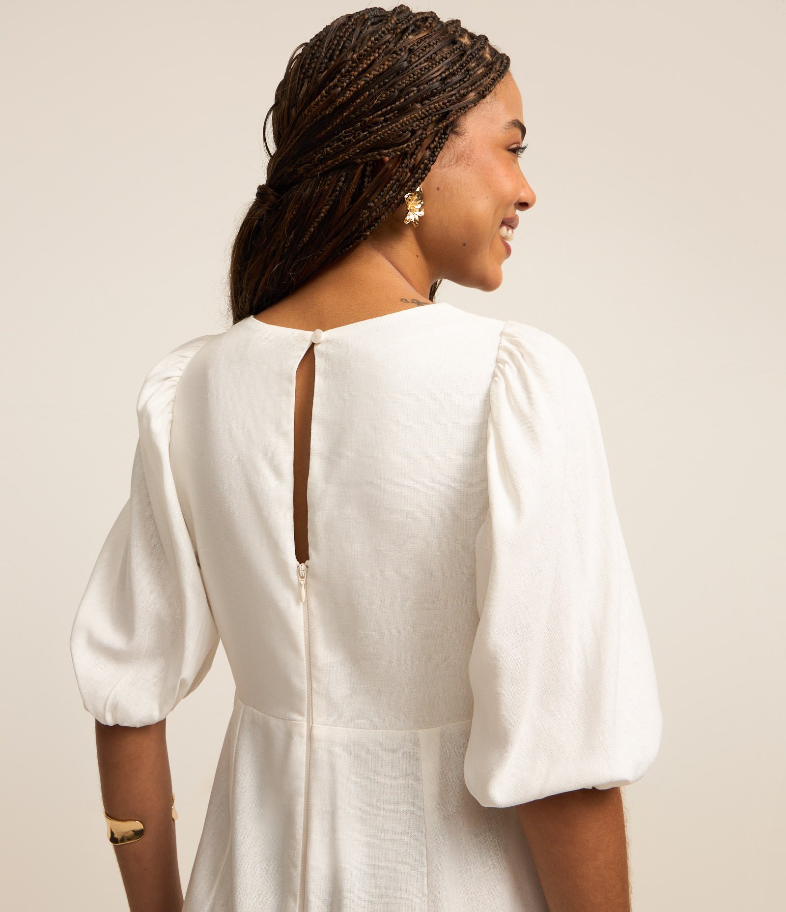 Macacão Longo em Viscolinho com Manga Bufante Branco 4