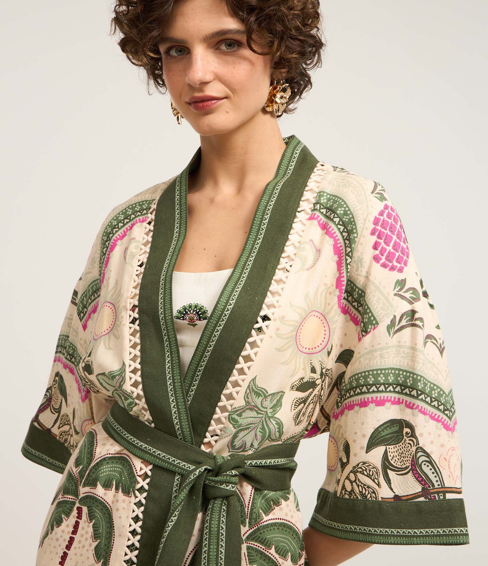 Kimono Alongado em Viscolinho com Estampa Floral Boho Multicores 3