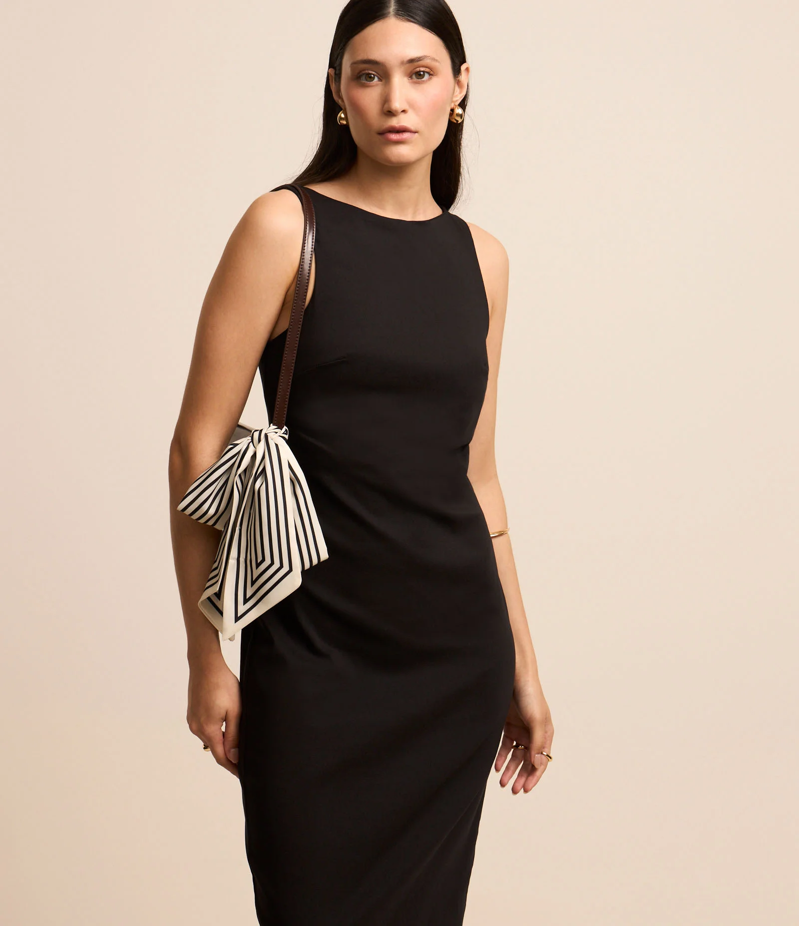 Vestido Long Midi Sem Manga em Bengaline com Fenda Preto 1