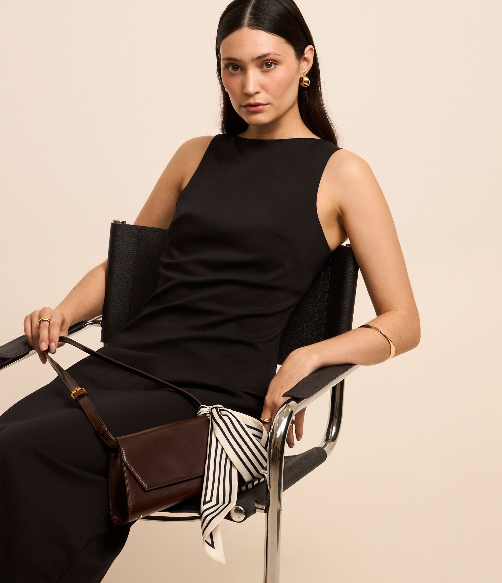 Vestido Long Midi Sem Manga em Bengaline com Fenda Preto 6