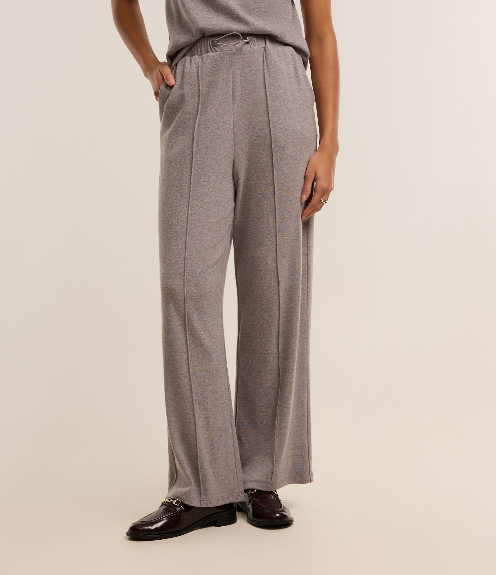 Calça Wide Leg Cintura Alta em Chenille com Malha Brushed Cinza 3