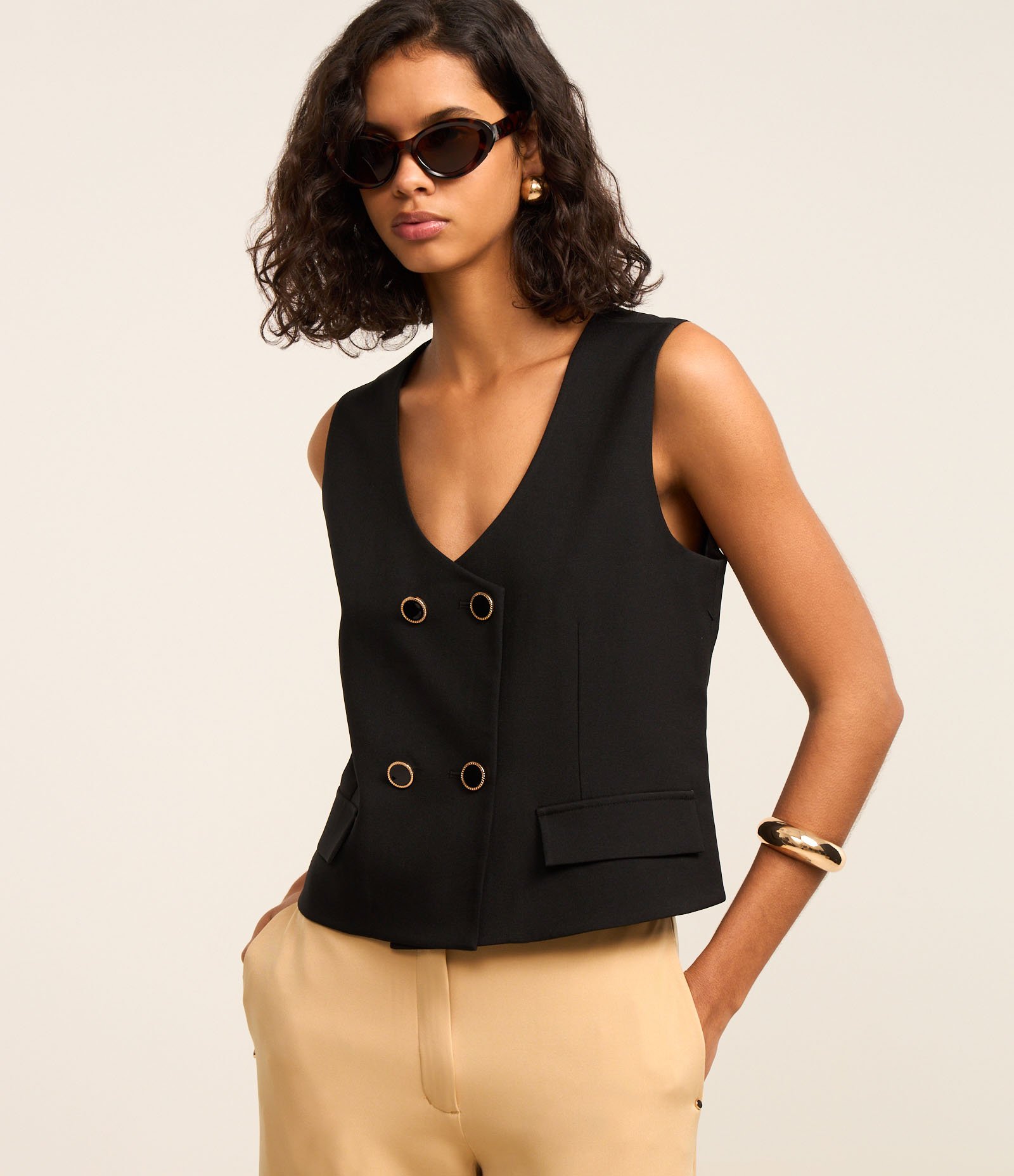 Colete Alfaiatado com Botões no Transpasse e Lapelas Preto 1