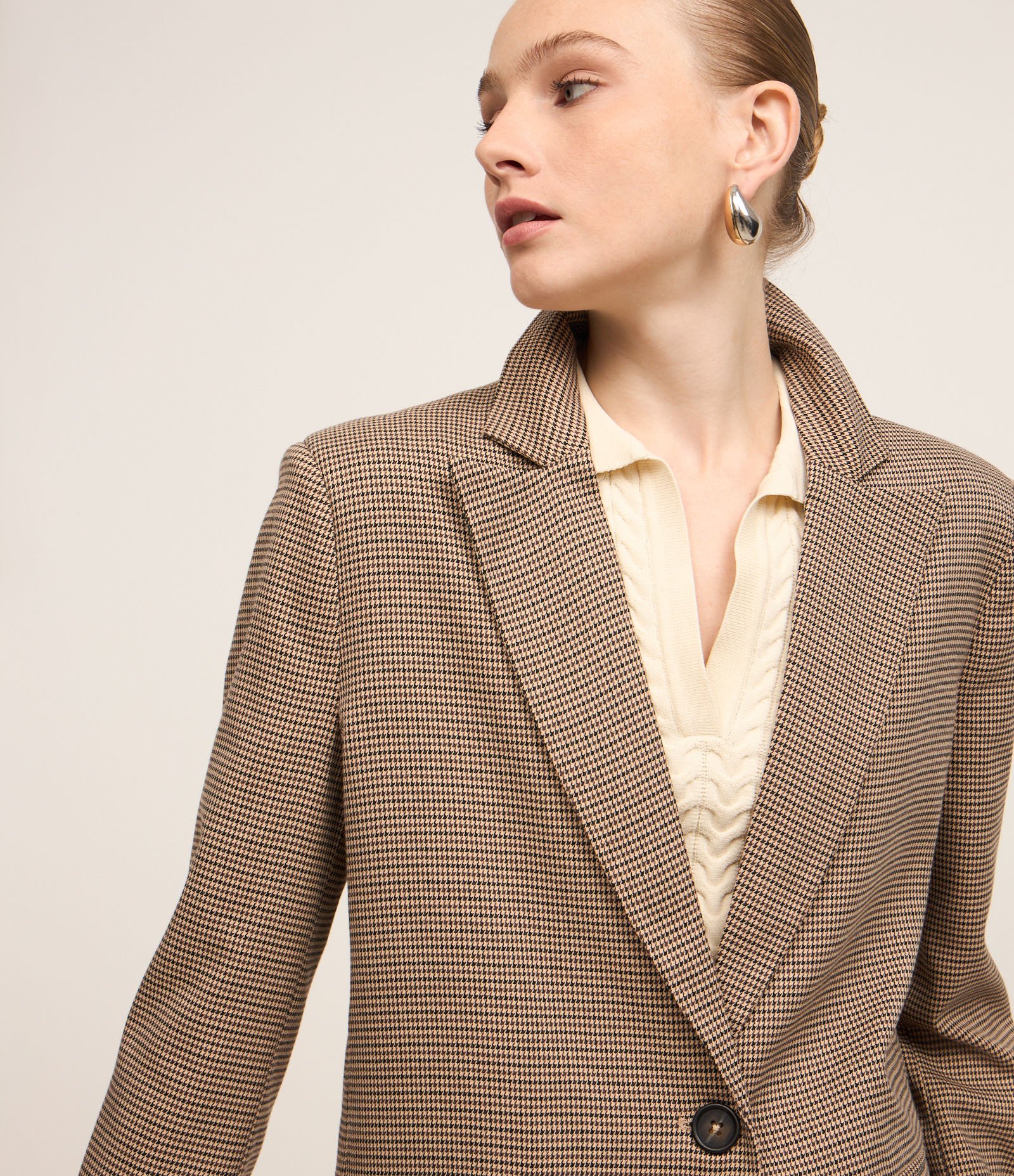 Blazer Oversized Alfaiatado com Estampa Pied de Poule Cinza 7