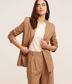 Blazer Longo em Viscolinho Listrado com Riscas de Giz