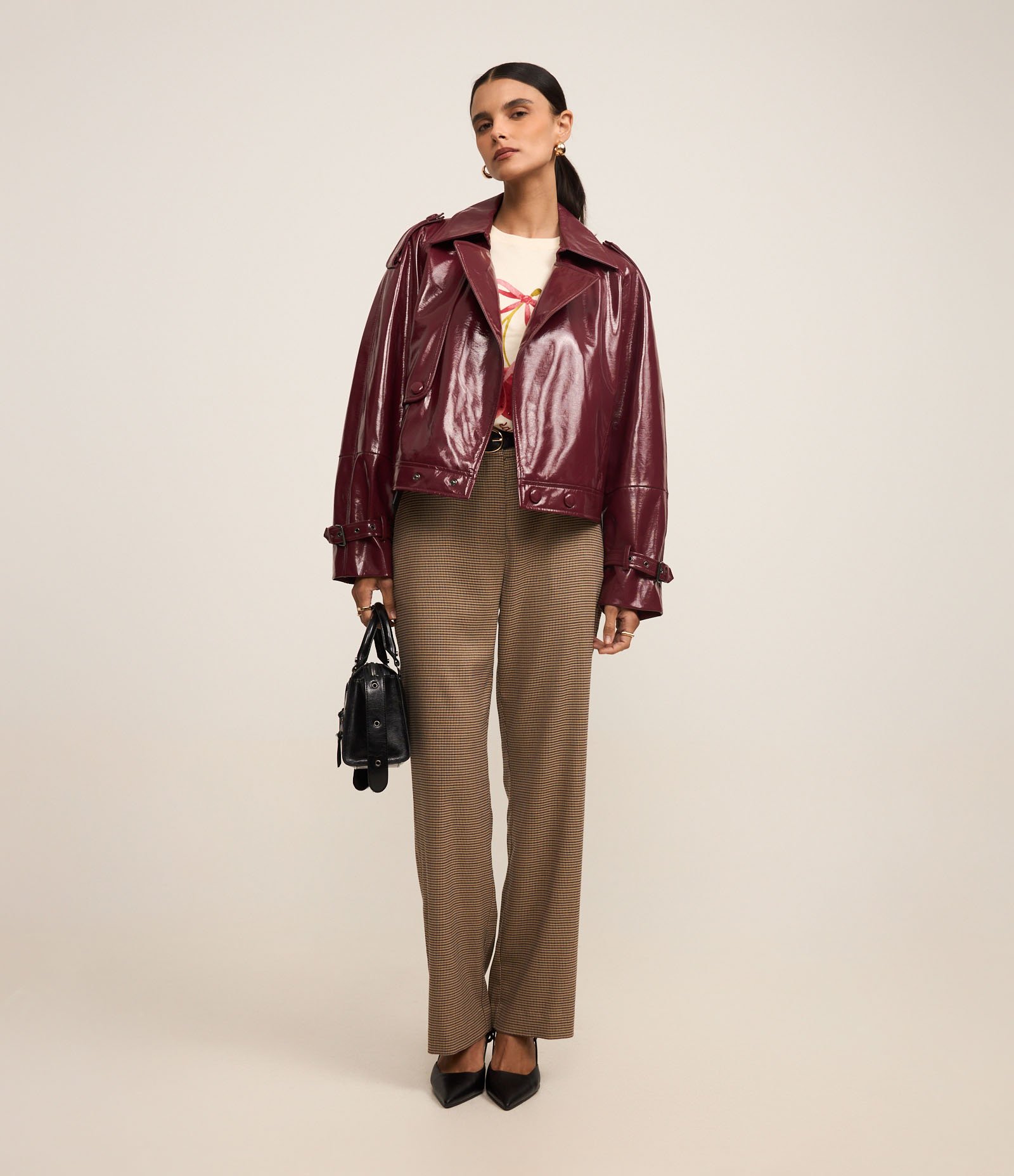 Jaqueta em PU com Faixa no Punho e Efeito Vinil Vermelho 2