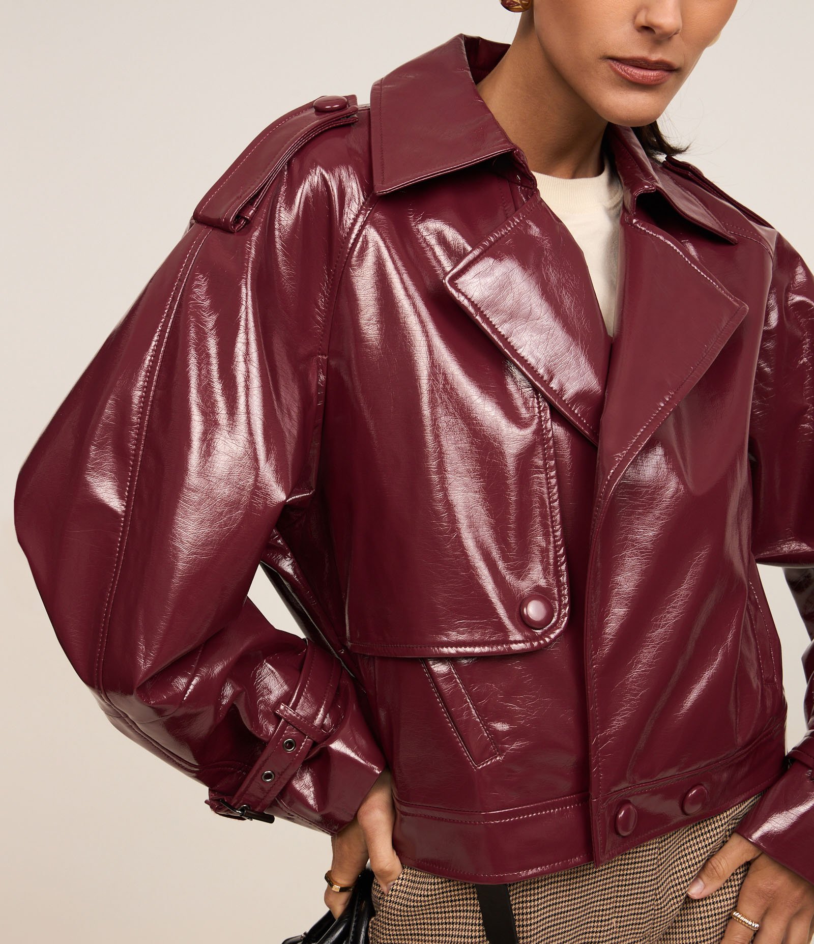 Jaqueta em PU com Faixa no Punho e Efeito Vinil Vermelho 6