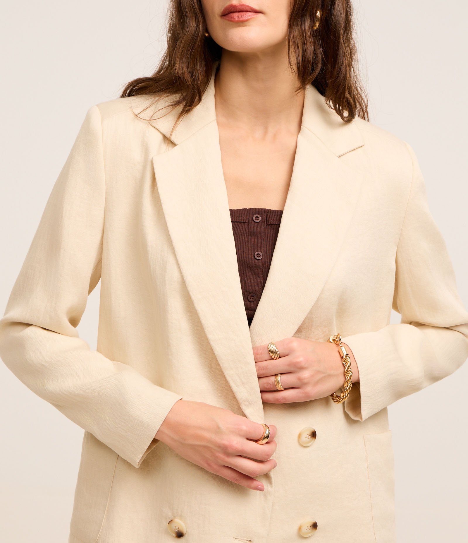 Blazer Oversized Alfaiatado em Viscose com Bolsos Bege 4