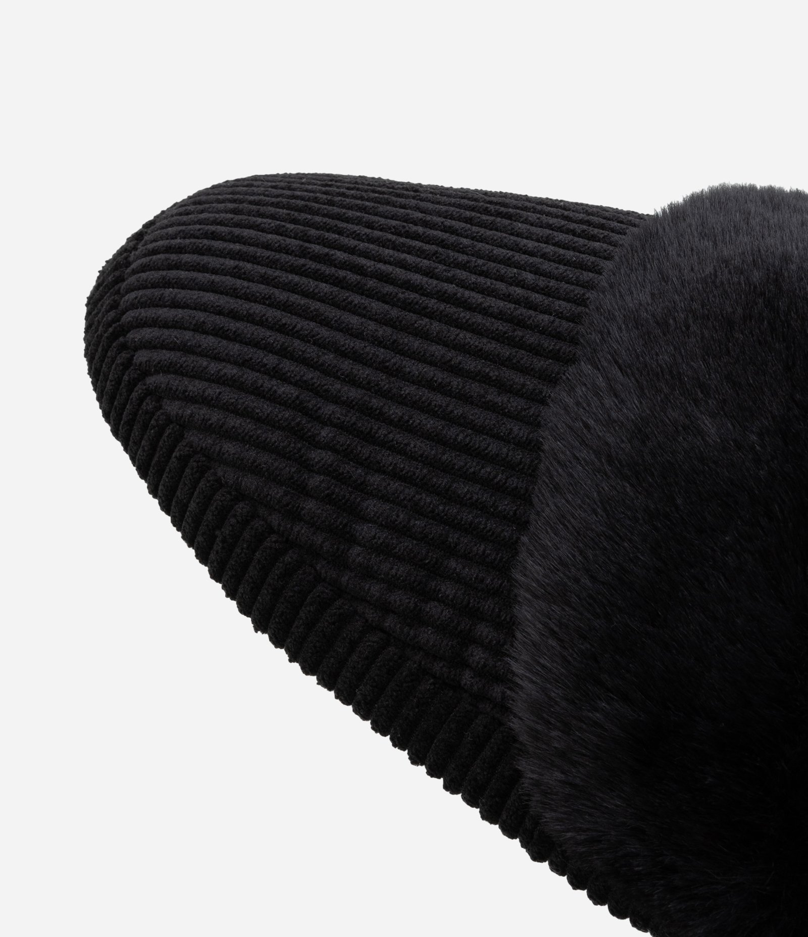 Pantufa Aberta Texturizada de Pelinhos 4