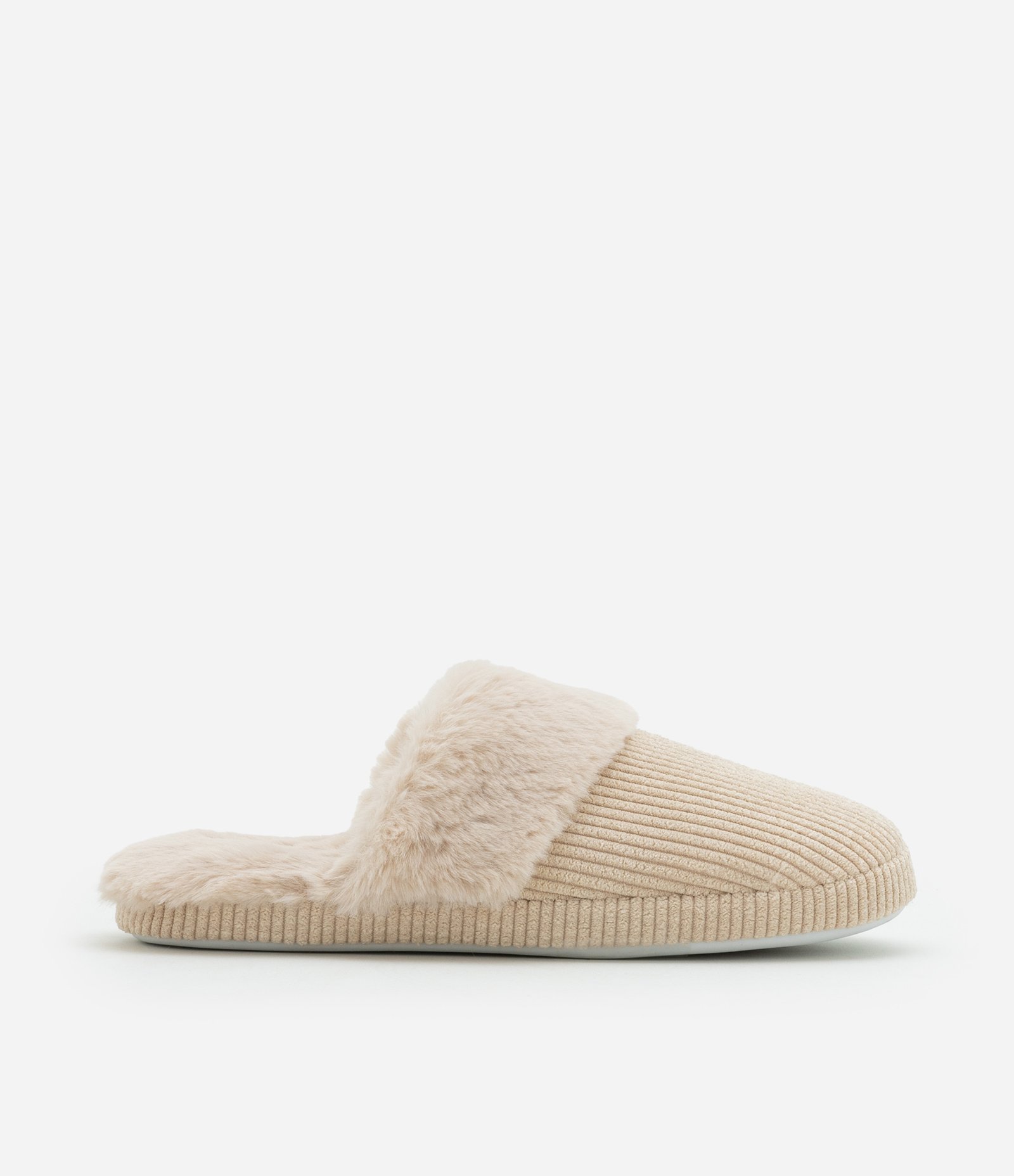 Pantufa Aberta Texturizada de Pelinhos Bege 1