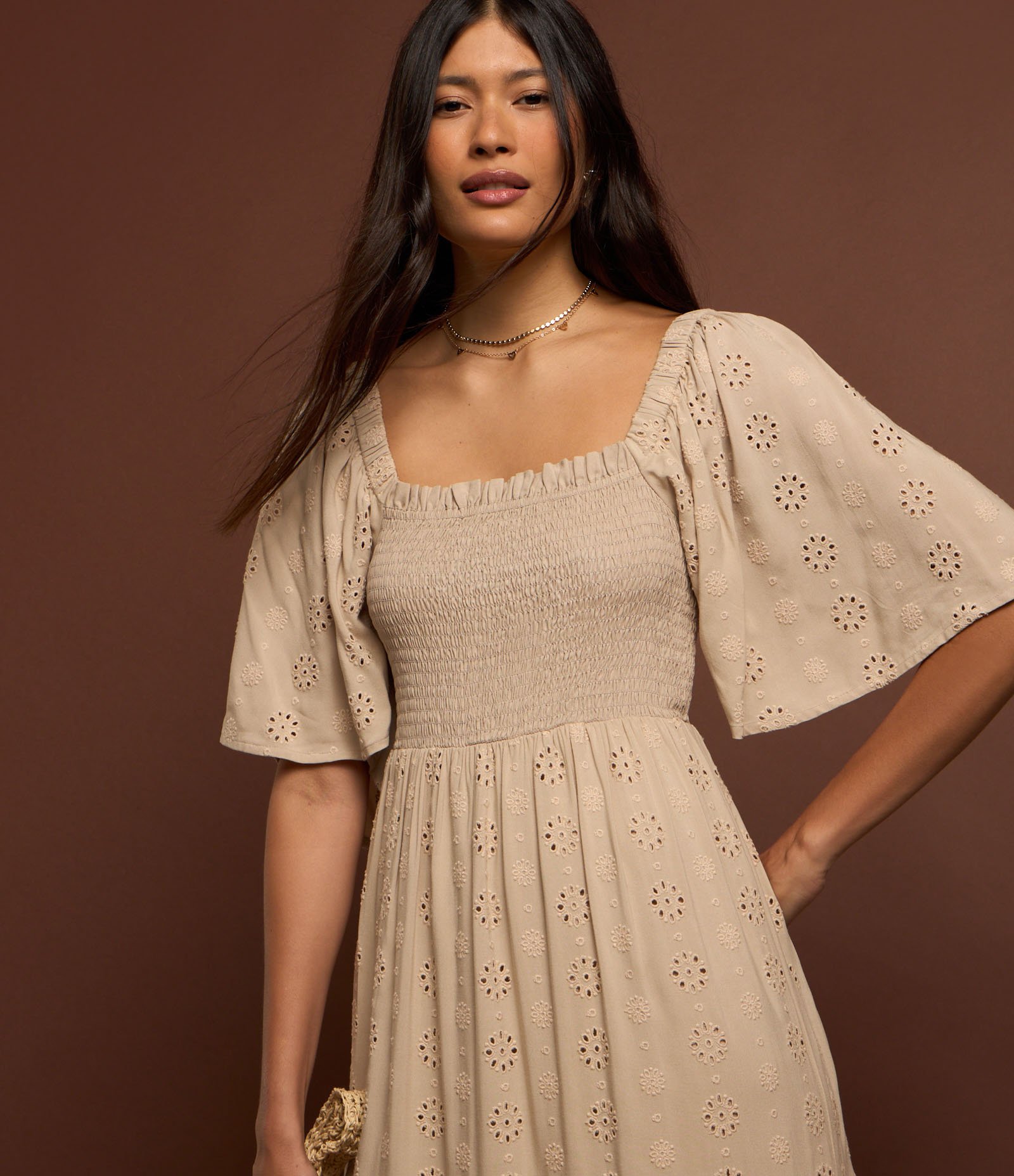 Vestido New Midi em Laise com Bordado e Lastex Bege 5