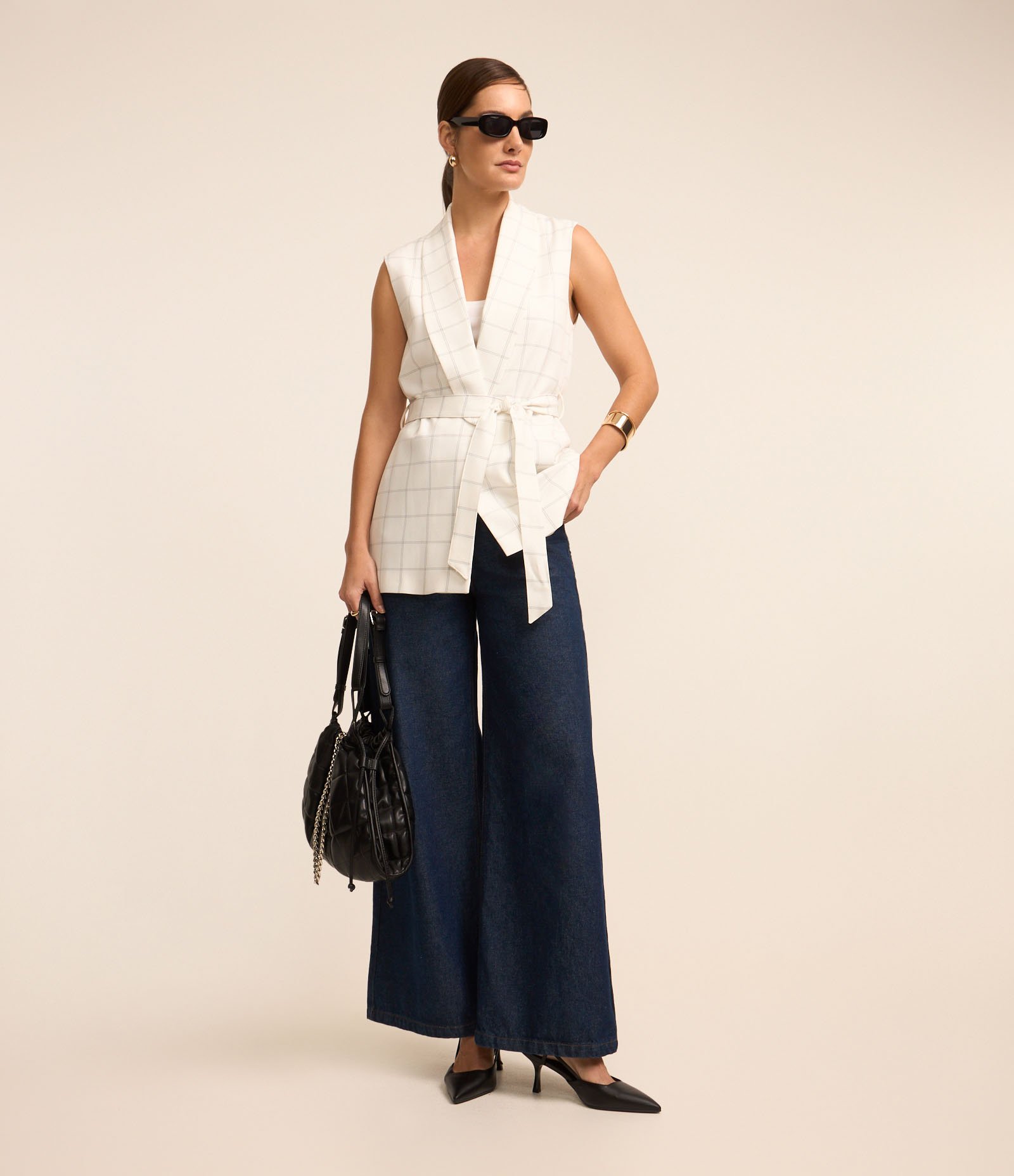 Colete Alfaiataria com Amarração e Estampa Xadrez Grid Branco 2