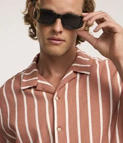 Camisa Boxy Alfaiatada em Viscose com Textura e Listras
